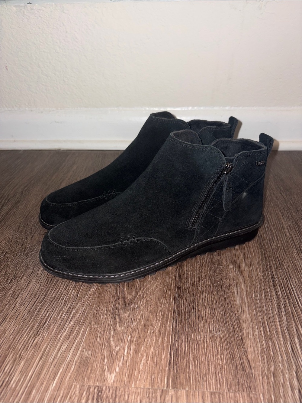 Womens  All Black Skechers Arch Fit Mojave Boundless Bliss Bootie sz 11